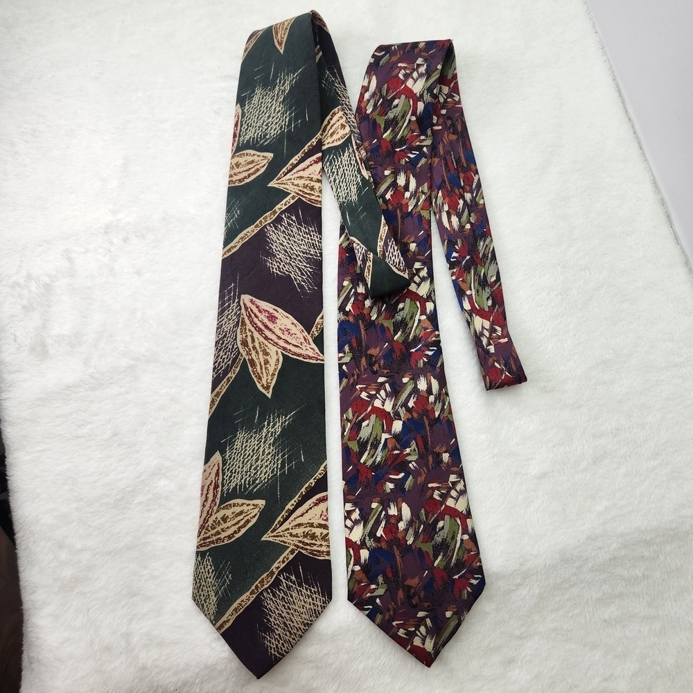 Ted Lapidus Vtg 100% Silk Stylish Leaf Patterned Tie Set in Green and Multicolor - Picture 7 of 7